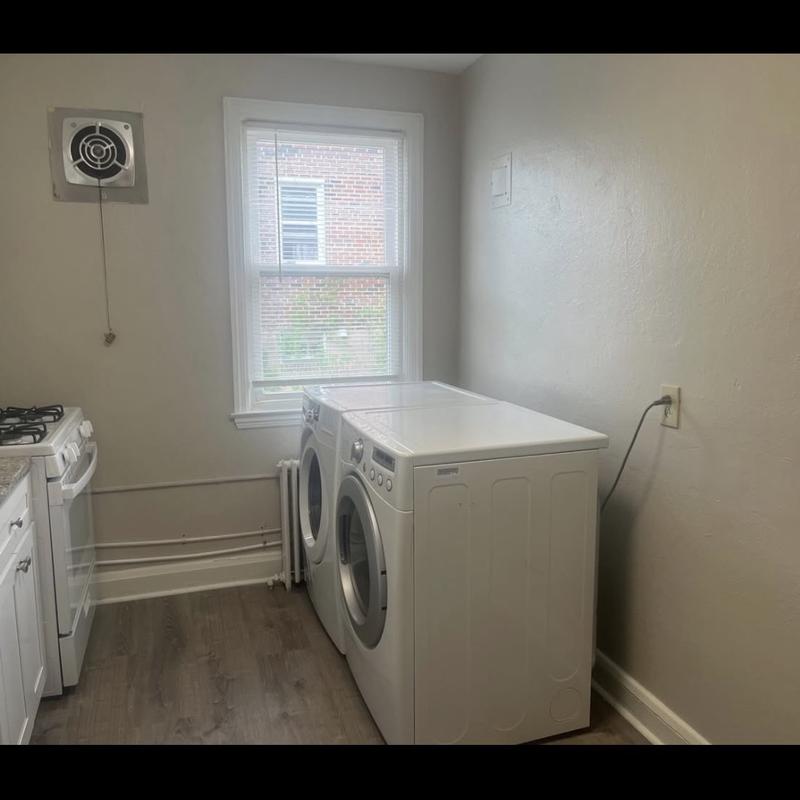 Listing image for Ronnie D