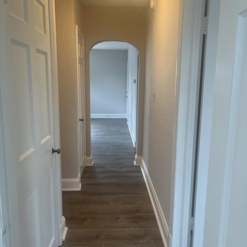 Listing photo 5 of 10