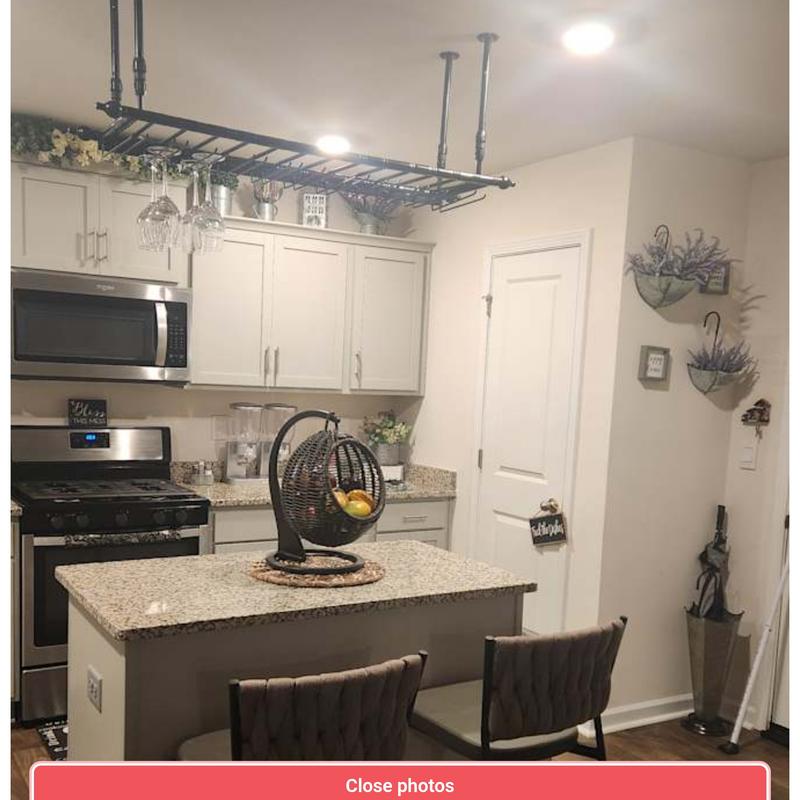 https://images.reputablerooms.com/processed/34770/listing/9ccae2b1-674d-4788-9e35-a73c6a49199d.jpeg