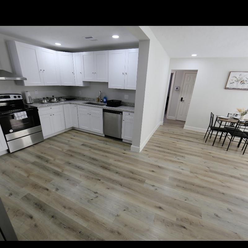 Listing photo 7 of 10