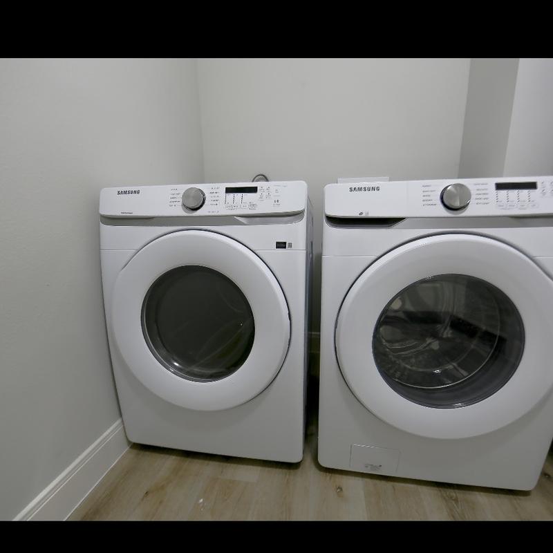 Listing photo 9 of 10