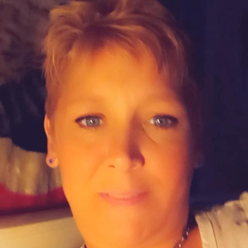 https://images.reputablerooms.com/processed/56599/profile/1b098152-bd3a-424f-b6c8-b26e1f27da6a.jpeg
