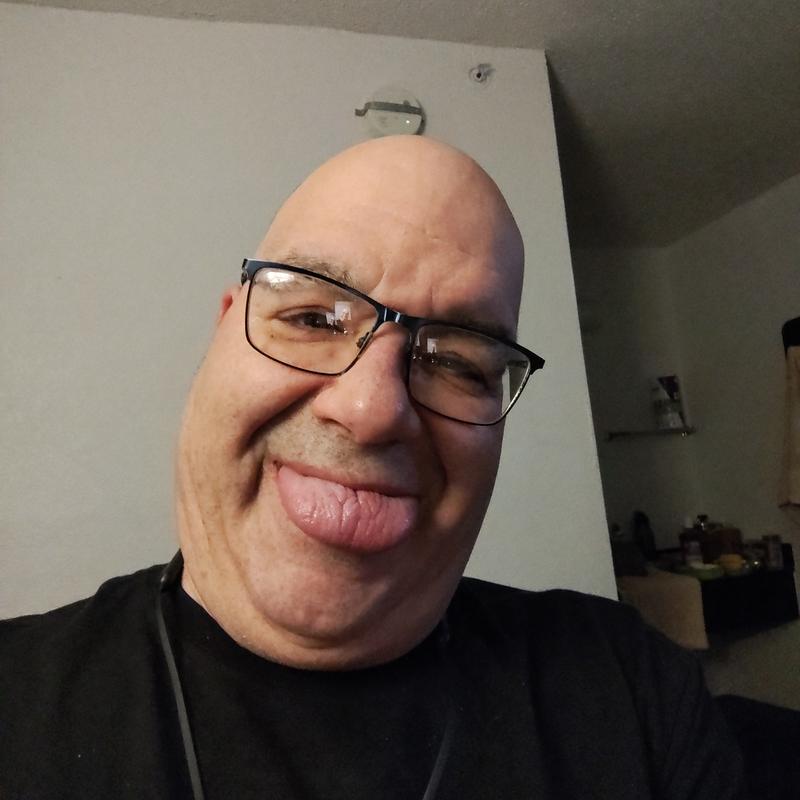 https://images.reputablerooms.com/processed/63538/profile/b9b6fe9f-1f20-480a-b2c6-c20e6b2a36d5.jpeg