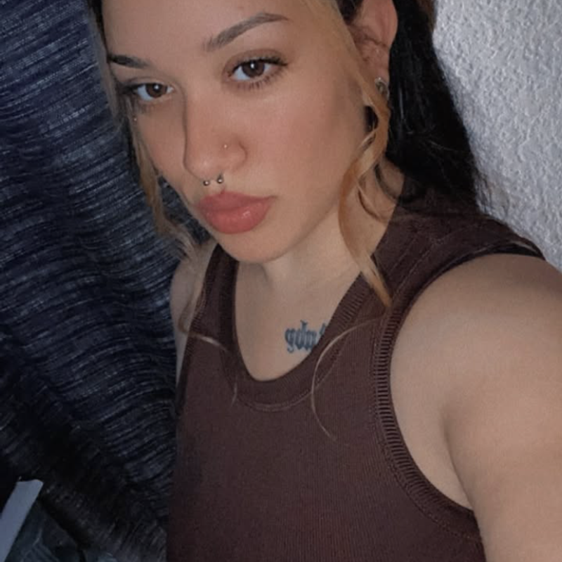 Profile image for Alyssa  D