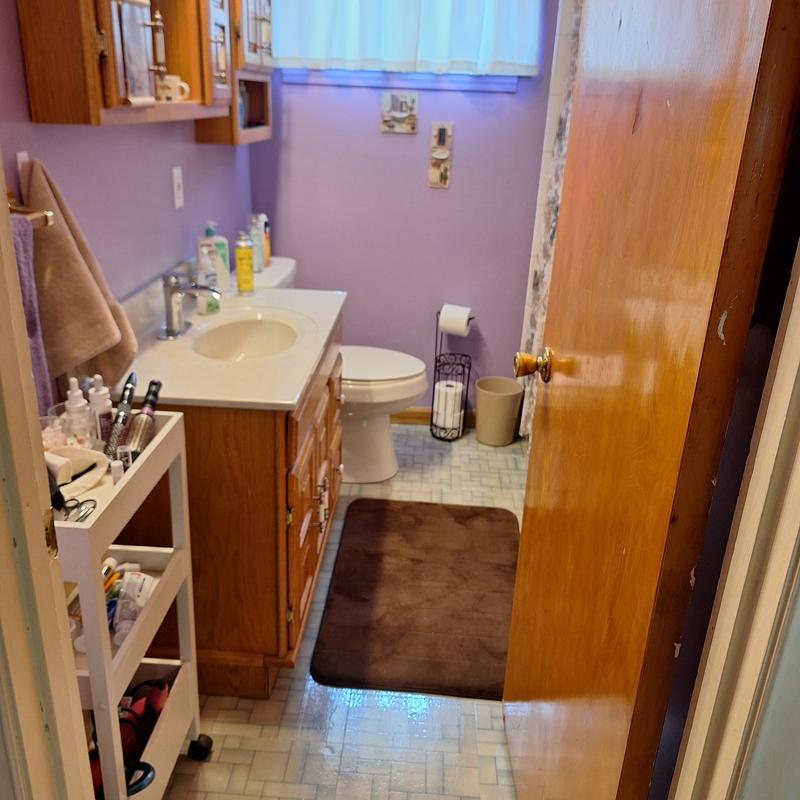 https://images.reputablerooms.com/processed/63541/listing/1eb12484-5542-4bed-aee2-6d386d4e2311.jpeg