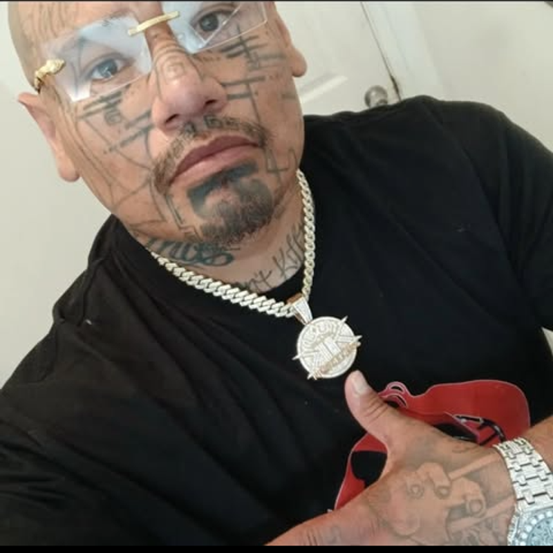 https://images.reputablerooms.com/processed/63840/profile/edc63298-0fdb-4f1f-8f7d-cdb2c3635471.png