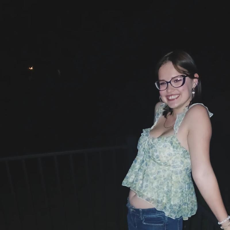 https://images.reputablerooms.com/processed/63926/profile/51a9bca9-95fd-4480-88af-a3a86e26b9b8.jpeg