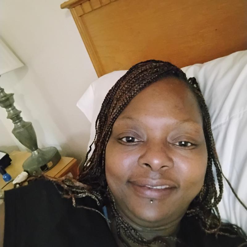 https://images.reputablerooms.com/processed/64384/profile/c1ad76f4-2ffb-469b-809c-41c073a52209.jpeg