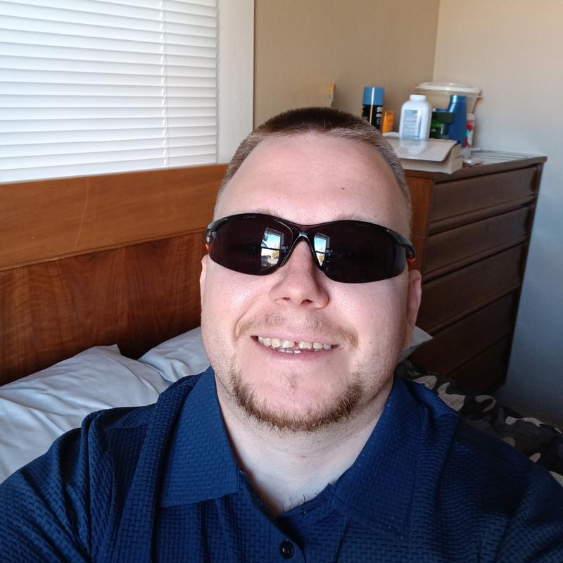 https://images.reputablerooms.com/processed/64540/profile/f07158ca-2d25-4c33-98d4-aa14f4b7d04f.jpeg