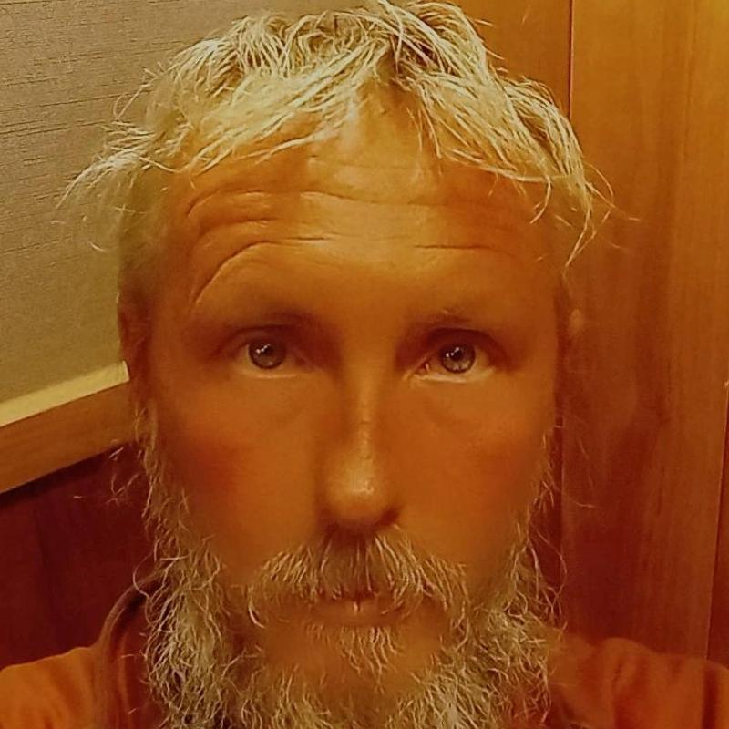 https://images.reputablerooms.com/processed/64543/profile/4767c87b-c12e-476d-8a1b-6f485aa16d20.jpeg