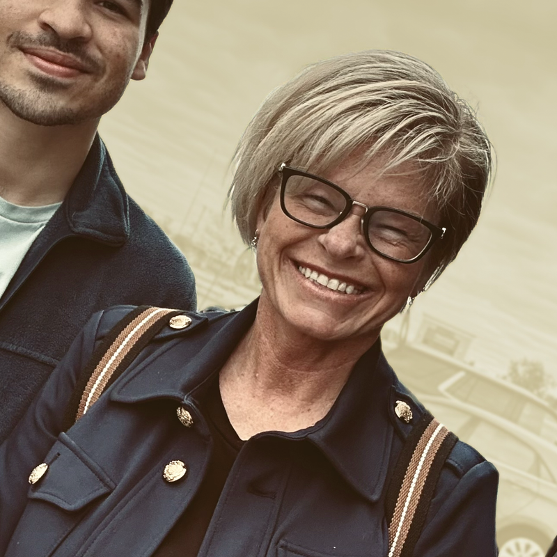 https://images.reputablerooms.com/processed/65040/profile/c5122d6e-78eb-4172-b321-d02824ad9e49.png