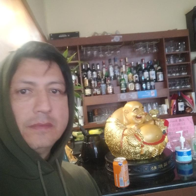 https://images.reputablerooms.com/processed/65073/profile/e5a35cc7-9f2d-42a0-84c8-5931c8626010.jpeg