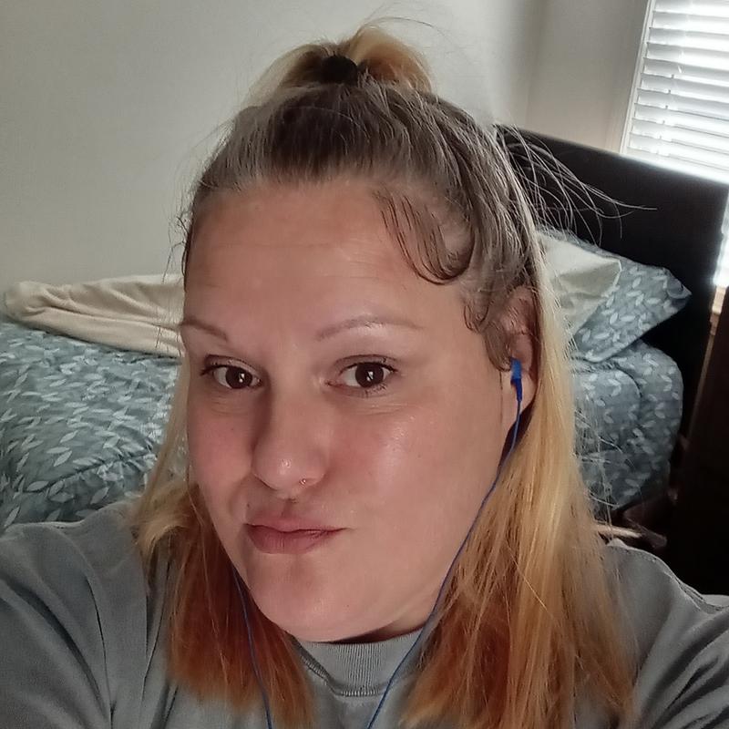 https://images.reputablerooms.com/processed/65159/profile/7edec33c-8c7f-4c38-8154-fd4783bed700.jpeg