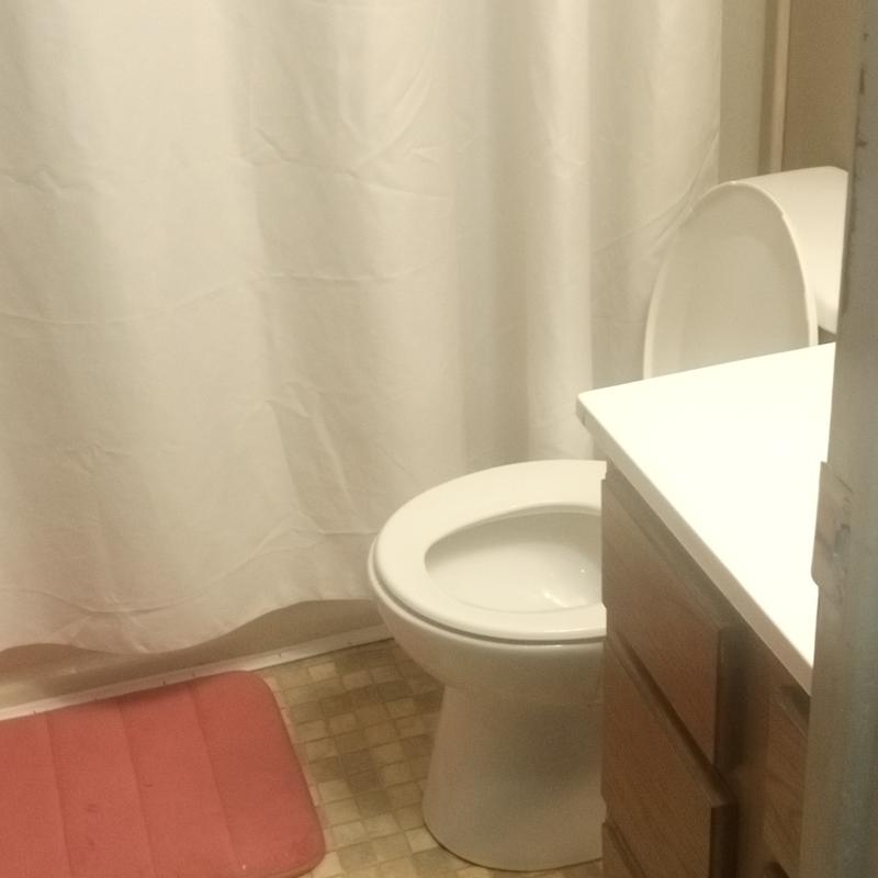 https://images.reputablerooms.com/processed/65404/listing/de4b3ac7-fc73-4c73-9ee3-ffed9f265926.jpeg