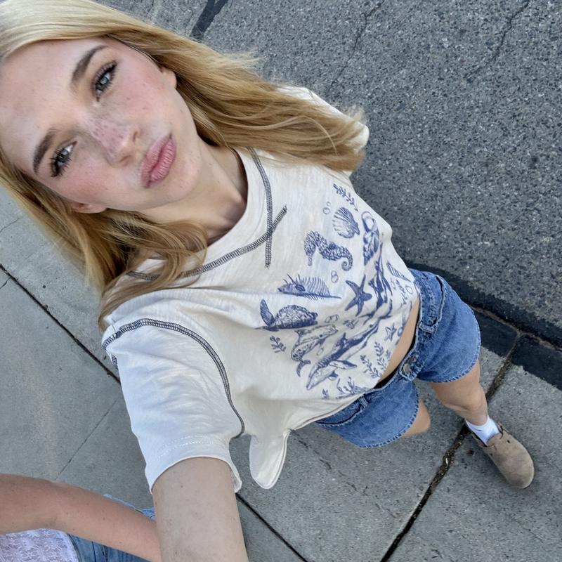 https://images.reputablerooms.com/processed/66131/profile/df1fd6b1-140c-46d5-bd97-4e757aead8ff.jpeg