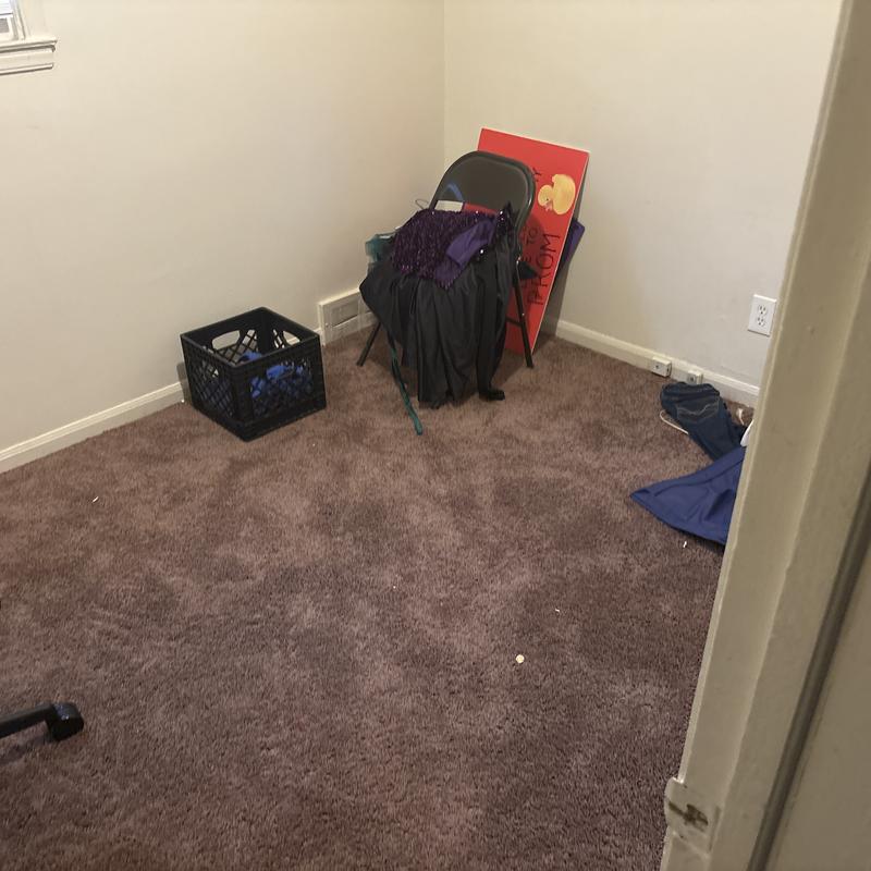https://images.reputablerooms.com/processed/66562/listing/5f347a37-520a-4739-8388-69f66d99e601.jpeg