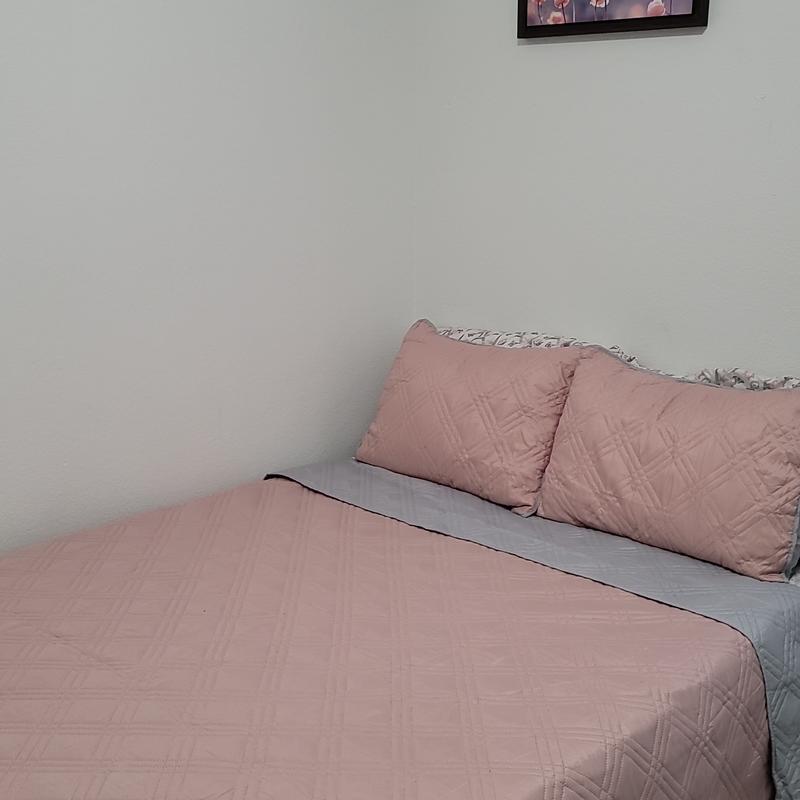 https://images.reputablerooms.com/processed/67047/listing/b89ec1fa-0982-4a27-a78e-01de1206e885.jpeg
