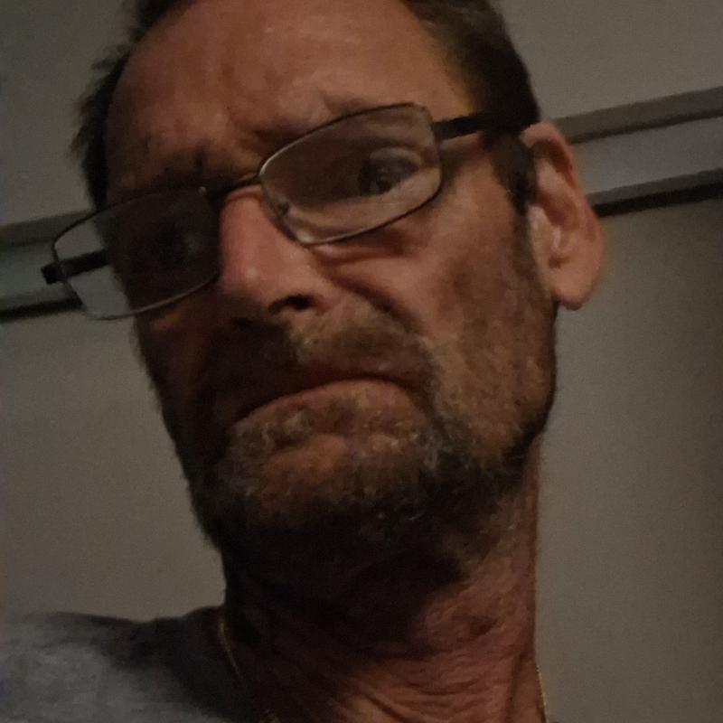 https://images.reputablerooms.com/processed/67425/profile/3d6c1c7d-57c3-446e-bd70-596d5f18cda7.jpeg