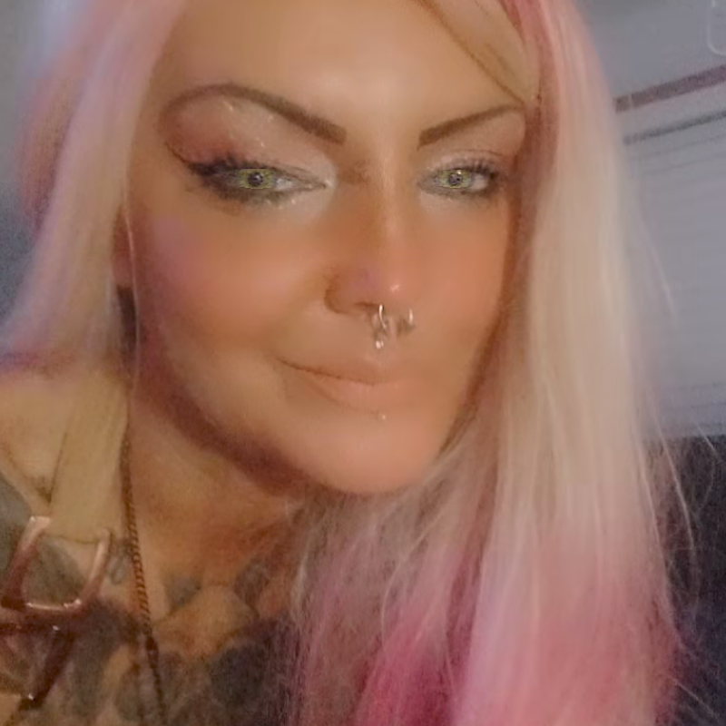 https://images.reputablerooms.com/processed/67436/profile/bfe42d46-1ef3-4942-b7a1-e15fcb051734.png