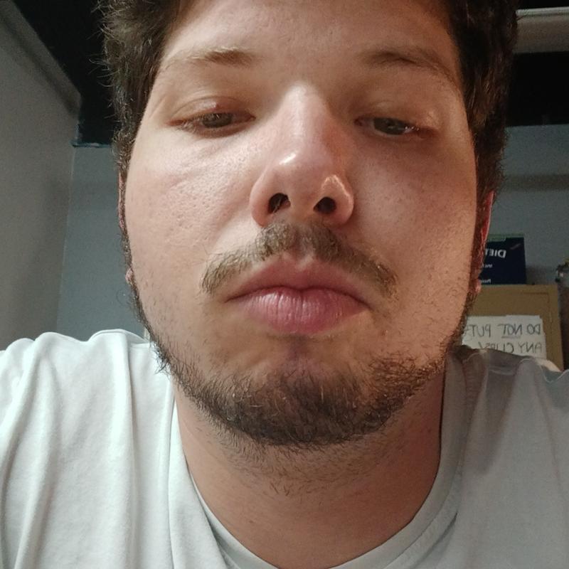 https://images.reputablerooms.com/processed/67636/profile/1d0362b3-2fa7-4032-ab2c-335ed15c617a.jpeg