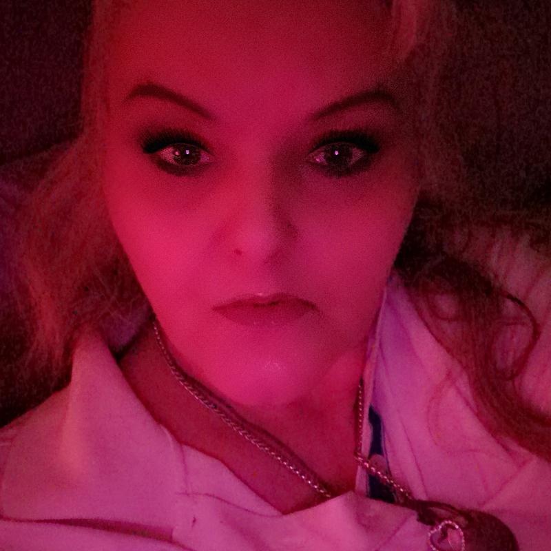 Profile image for Michelle  L