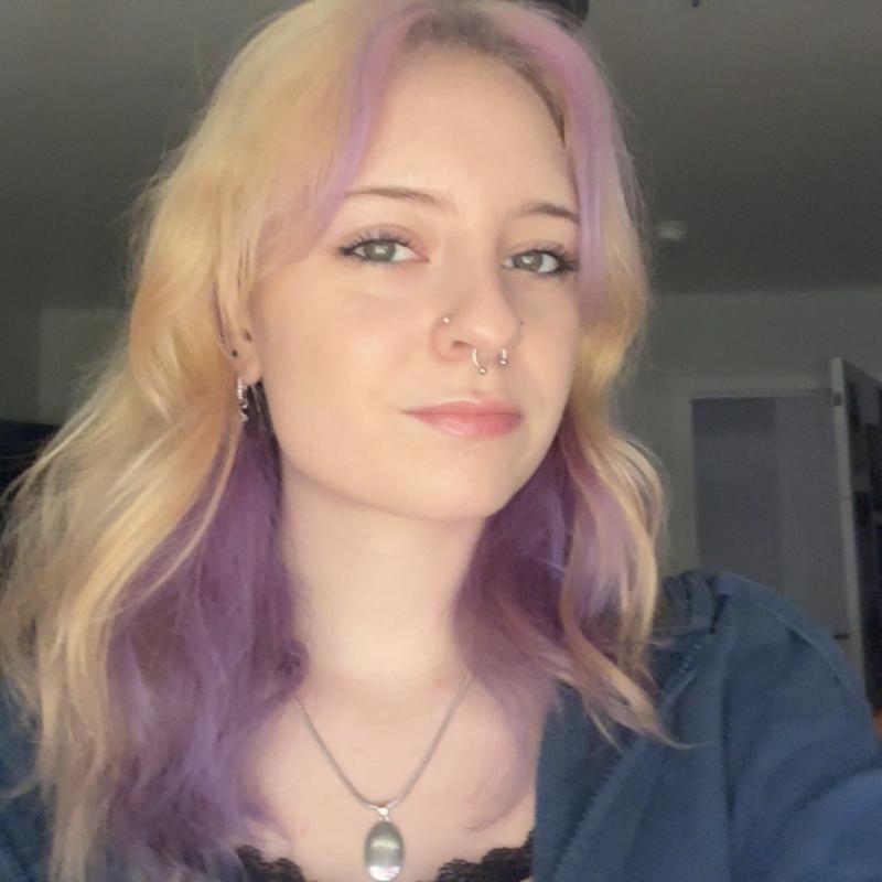 Profile image for Rikki H