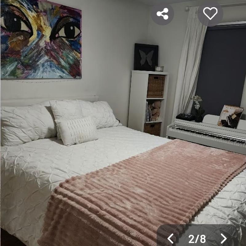 https://images.reputablerooms.com/processed/68362/listing/5bdfa0d4-b287-4178-be55-79386308cfc4.jpeg