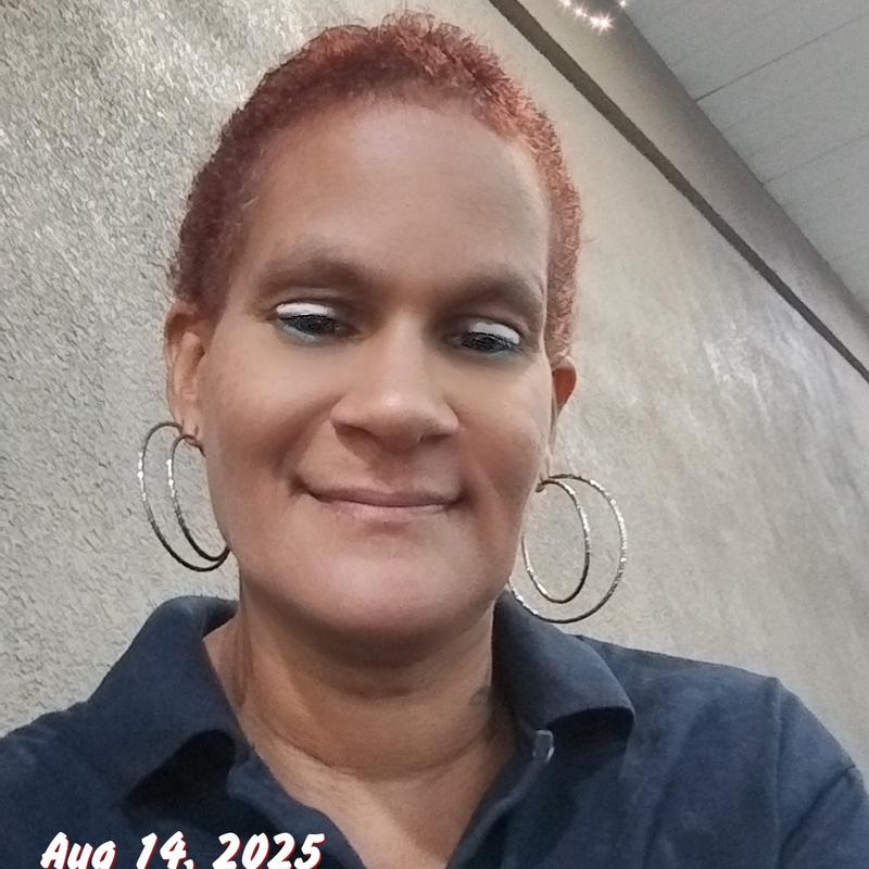 https://images.reputablerooms.com/processed/68651/profile/f8566bac-a9e5-4c16-9325-0f7cae913a05.jpeg