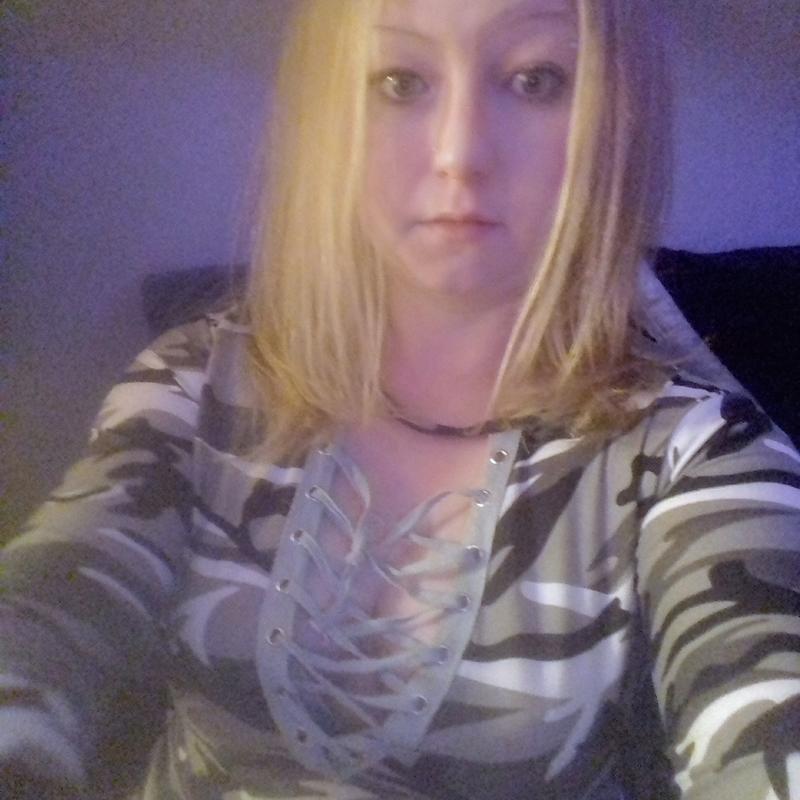 https://images.reputablerooms.com/processed/68796/profile/f4d552e4-7419-47fa-b63b-0cc0eb23b7d6.jpeg