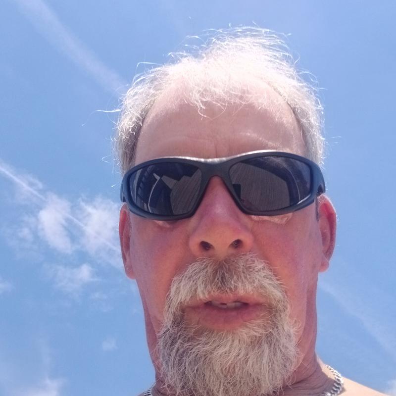 https://images.reputablerooms.com/processed/68926/profile/cc354a19-c3c6-427a-a6d5-ef71637ea763.jpeg