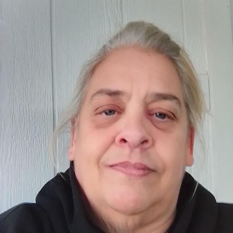 https://images.reputablerooms.com/processed/69161/profile/c2a47115-d709-46f0-bdd6-4c38e51f3b9b.jpeg