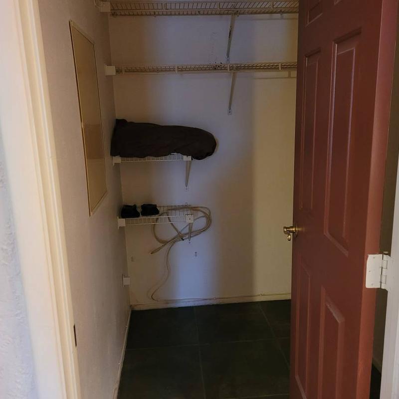 Listing photo 4 of 7