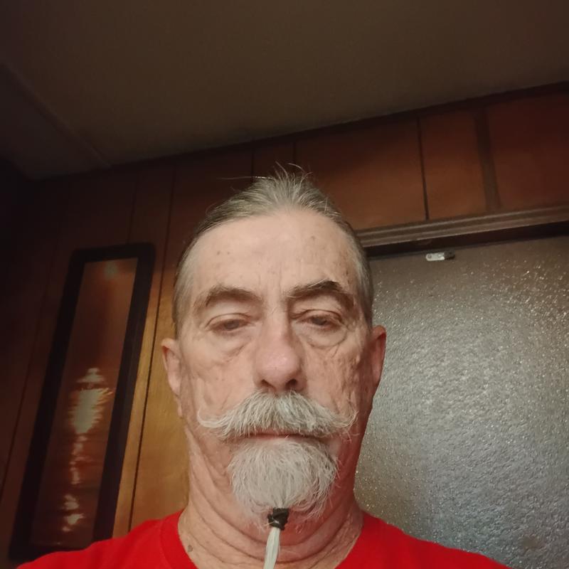 https://images.reputablerooms.com/processed/70233/profile/28638fbf-2f01-44c0-9c0e-33b91adcfefb.jpeg