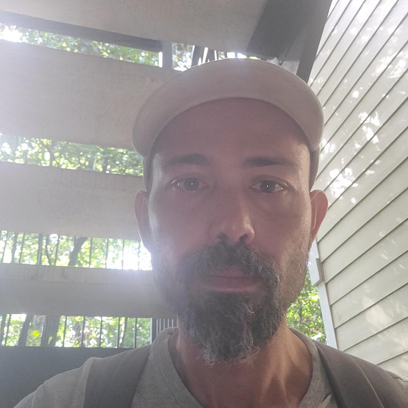 https://images.reputablerooms.com/processed/70364/profile/c333b31d-0a81-4441-adc6-1642b5e43763.jpeg