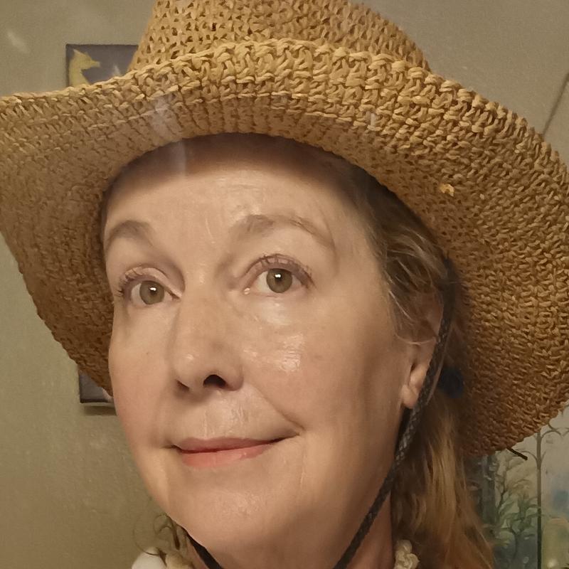 Profile image for Linda  M