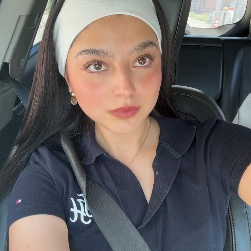 Profile image for Ximena F