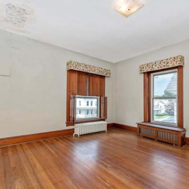 Listing image for Renne W