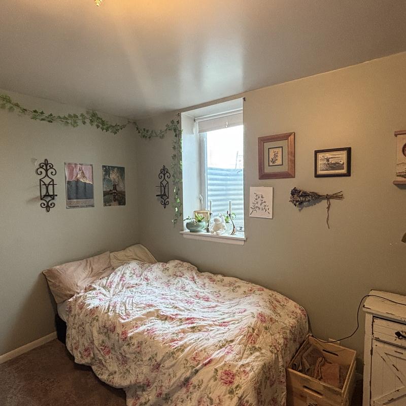 https://images.reputablerooms.com/processed/71222/listing/39c929c2-981e-47e4-9624-57b948e4c1df.jpeg