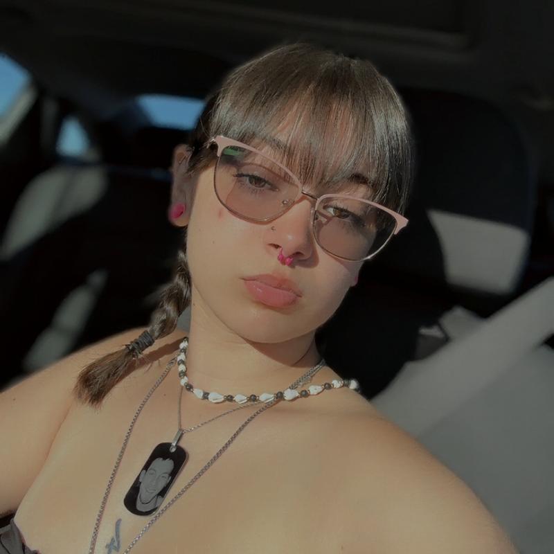 https://images.reputablerooms.com/processed/71523/profile/e46d825c-16ac-4926-b9b2-4b53a0c9f009.jpeg