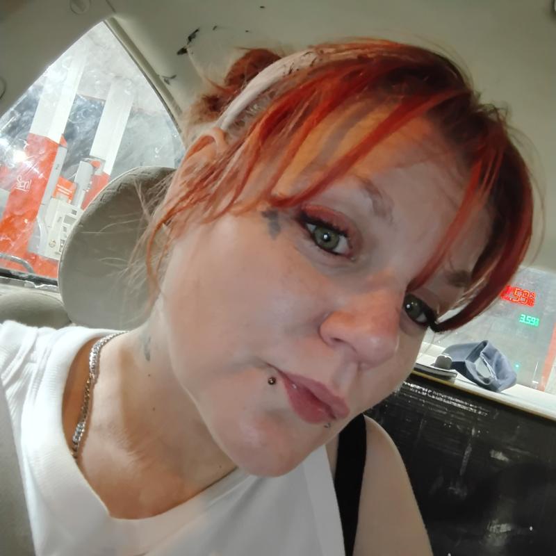 https://images.reputablerooms.com/processed/71605/profile/97ec8a82-80d4-4273-b8fe-7253f7b8a6df.jpeg