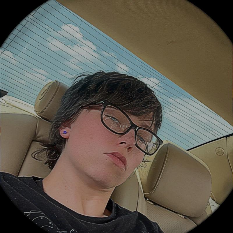 https://images.reputablerooms.com/processed/71626/profile/5fbf33aa-e6da-4dec-b6fd-1be26e654dcb.jpeg