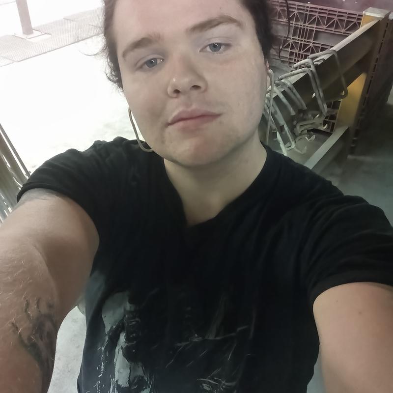 https://images.reputablerooms.com/processed/71958/profile/d8a66e42-2d32-4ed0-9e04-c21ca9004f0e.jpeg