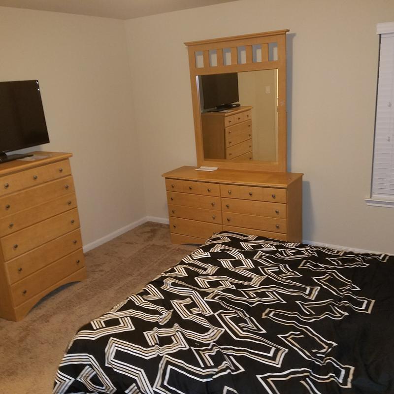 Listing photo 2 of 4