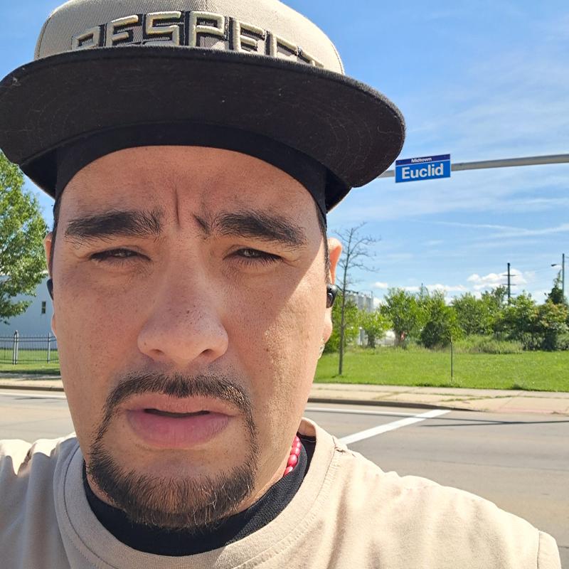 Profile image for Wilfredo M