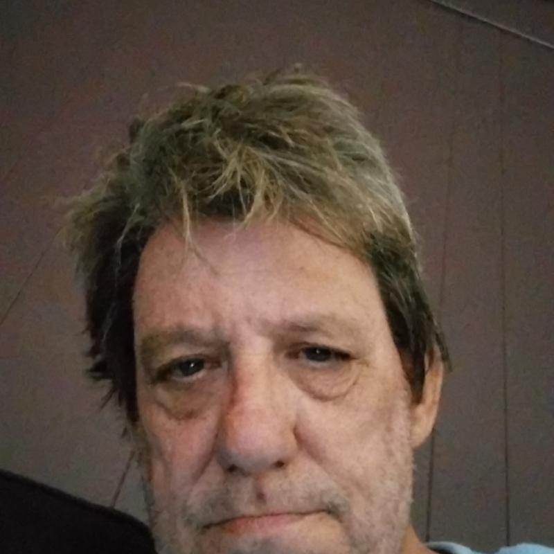 https://images.reputablerooms.com/processed/72683/profile/9bb777e8-91fd-4119-ae56-caeca8a87aff.jpeg