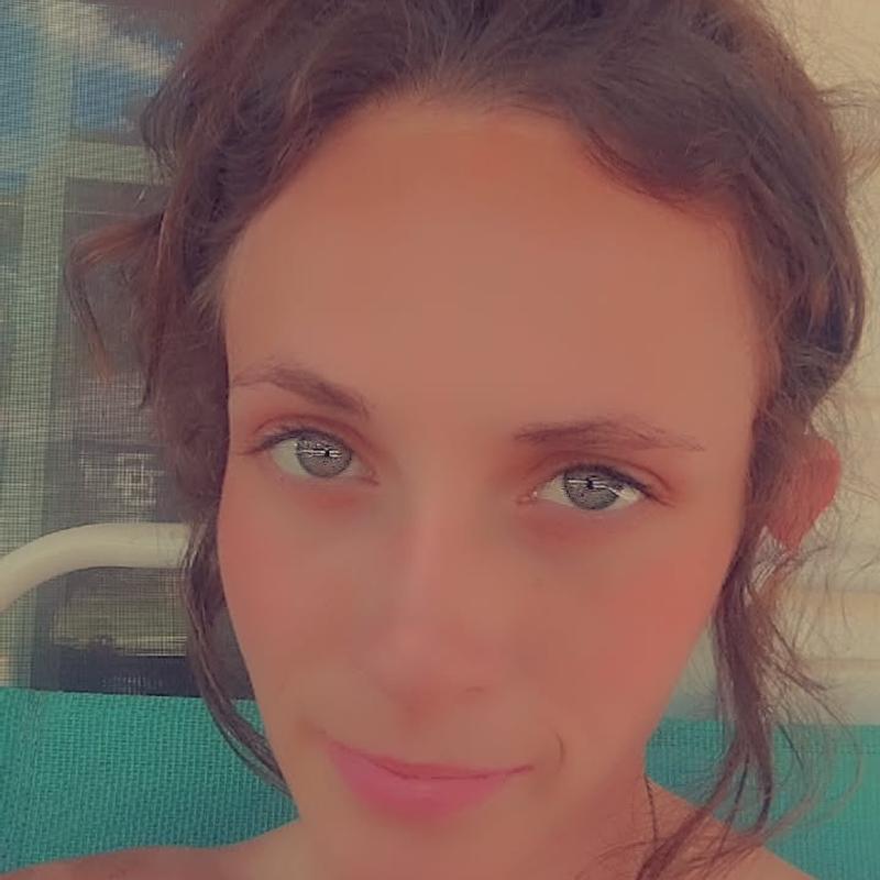 https://images.reputablerooms.com/processed/73065/profile/c23a0d18-8dca-40b0-991a-5520826eaeb3.jpeg