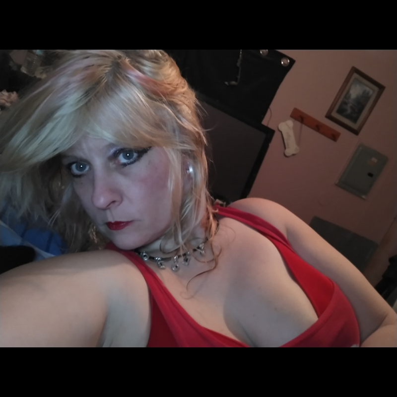 https://images.reputablerooms.com/processed/73413/profile/f6680630-eb26-4f68-9e5a-34b99a97e136.png