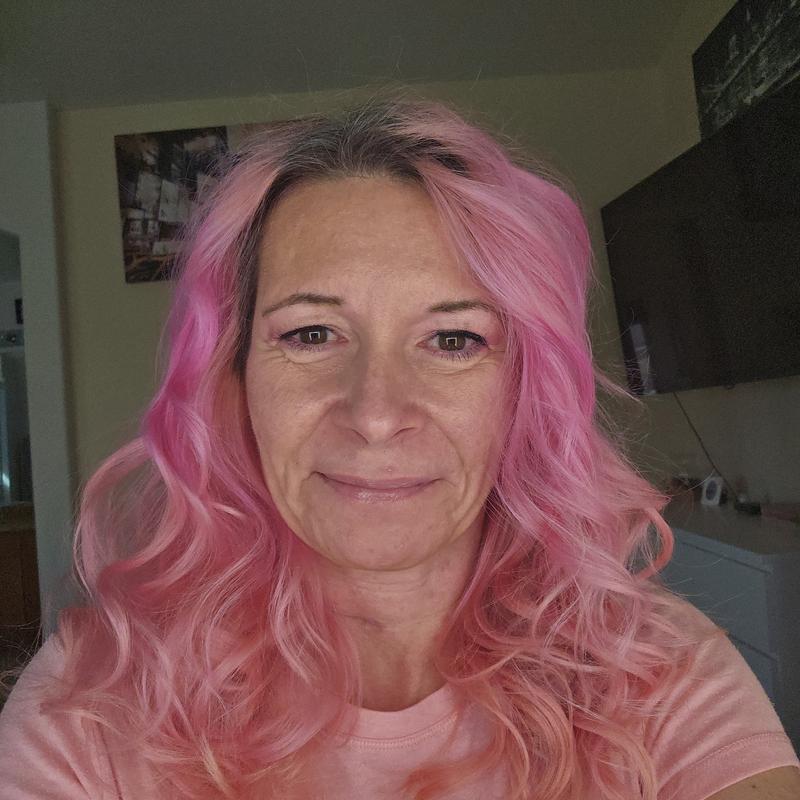 Profile image for JENNIFER  P