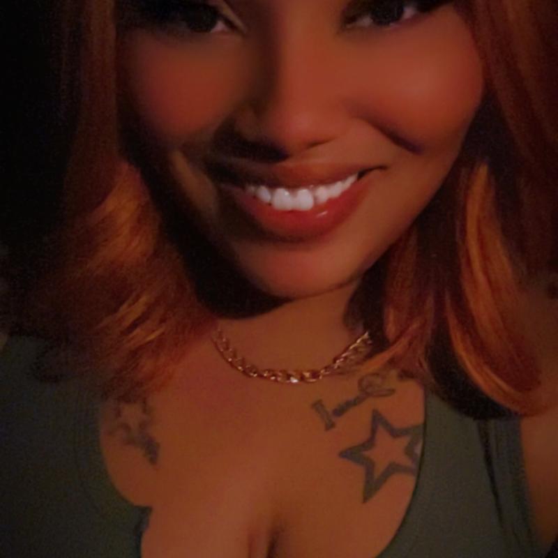 Profile image for Jonuelle C