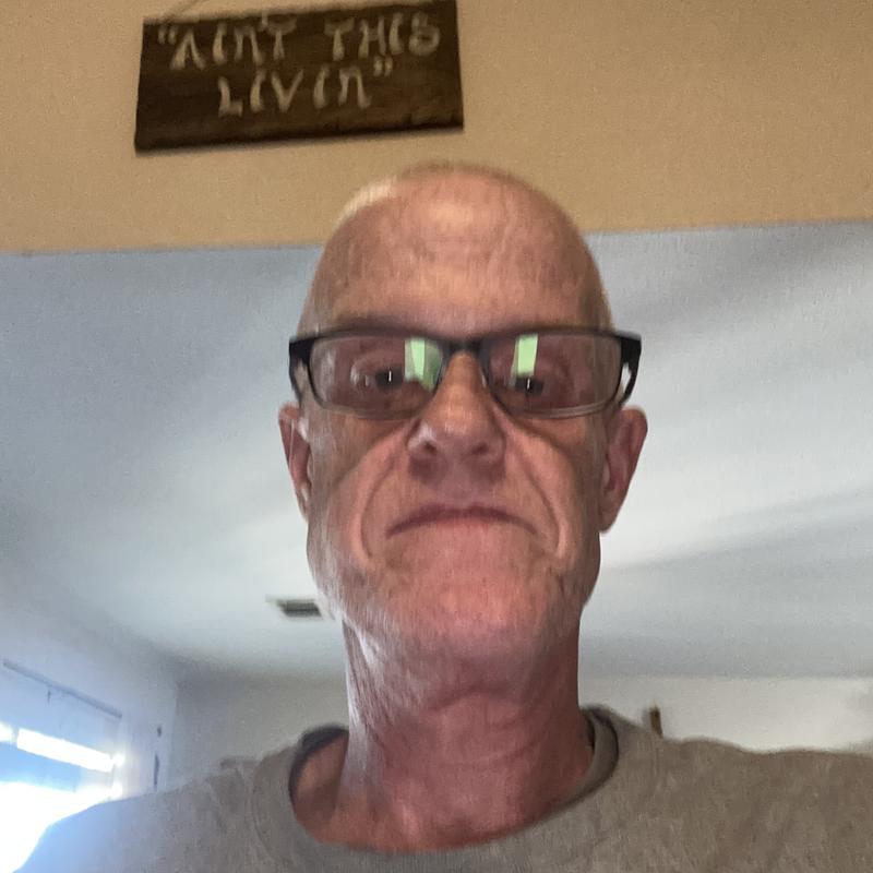 https://images.reputablerooms.com/processed/73895/profile/a239d088-559b-498f-a060-acdc735e79e2.jpeg